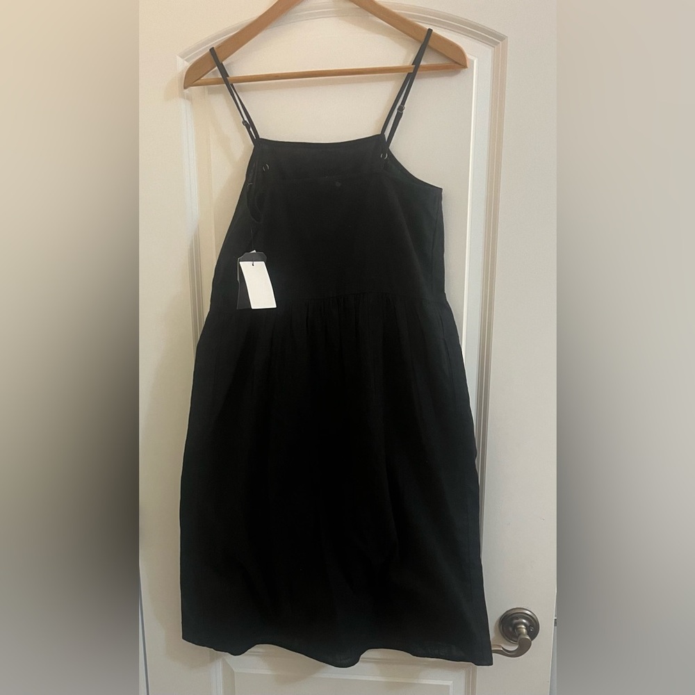 Melrose and Market Short Black Sleeveless Loose Fit Dress
